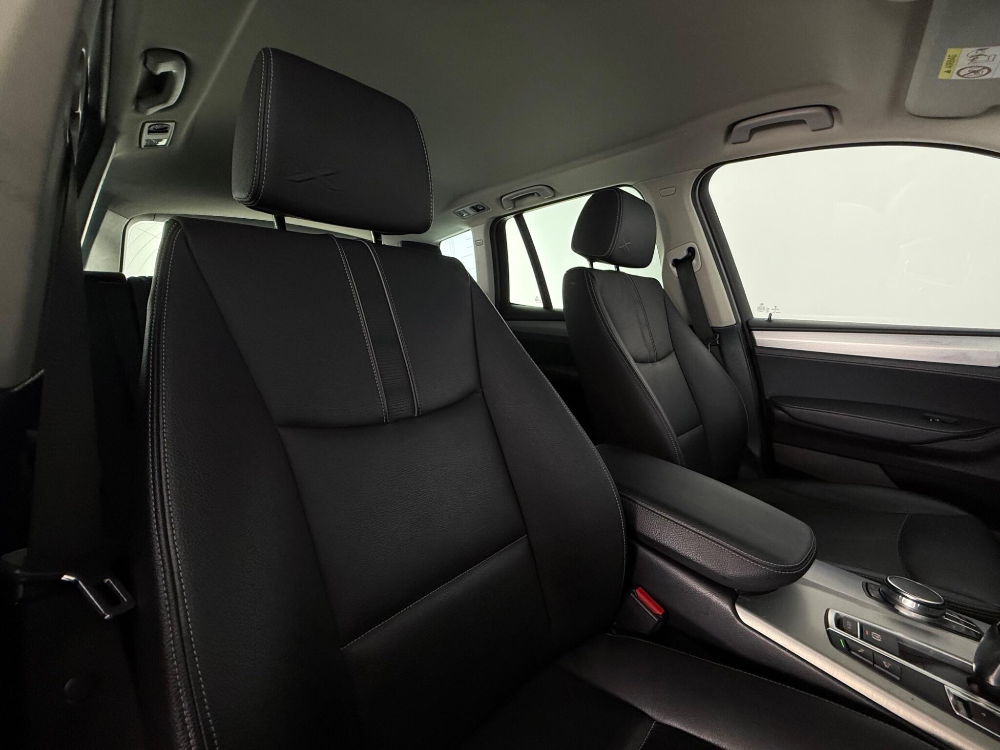 BMW X3 view 28