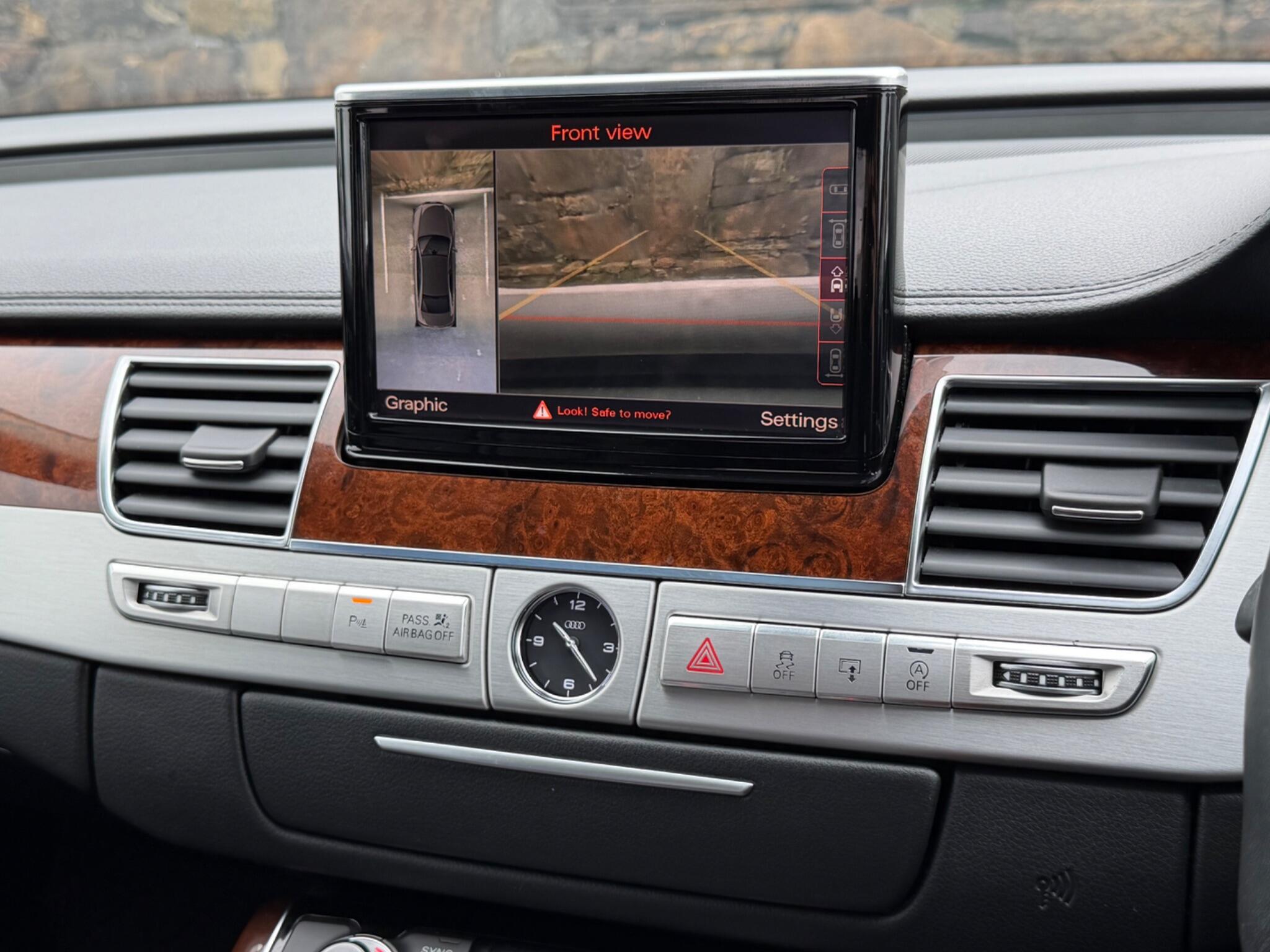 Audi A8 view 36