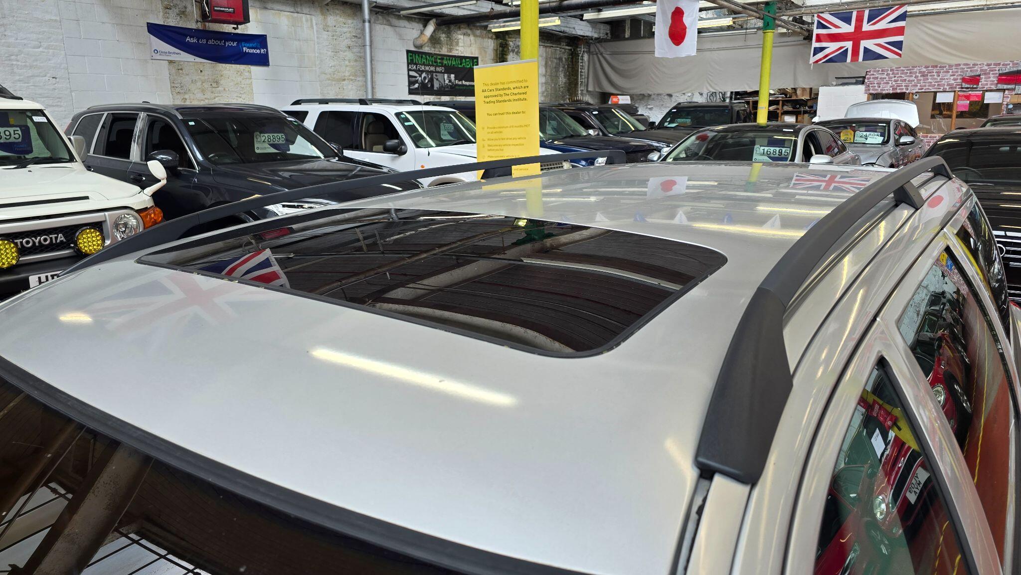 Volvo V70 view 14