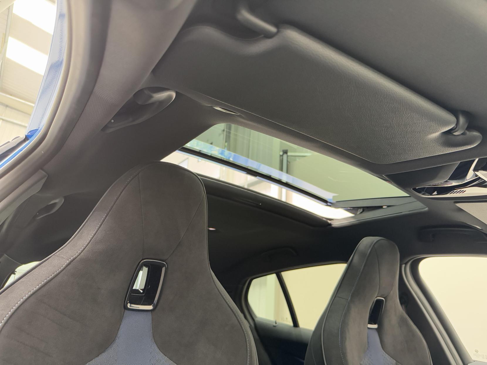 BMW 1 Series view 24