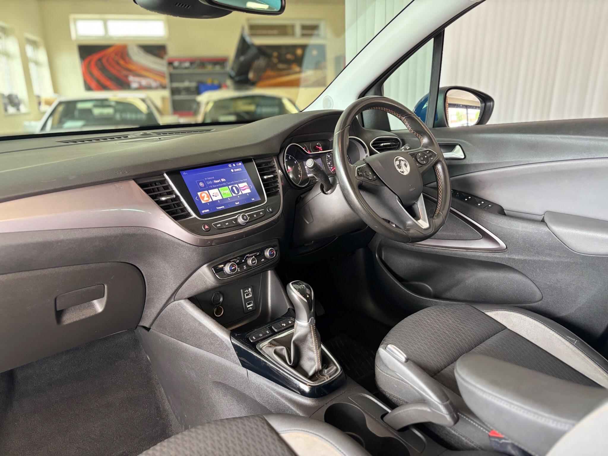 Vauxhall Crossland X view 9