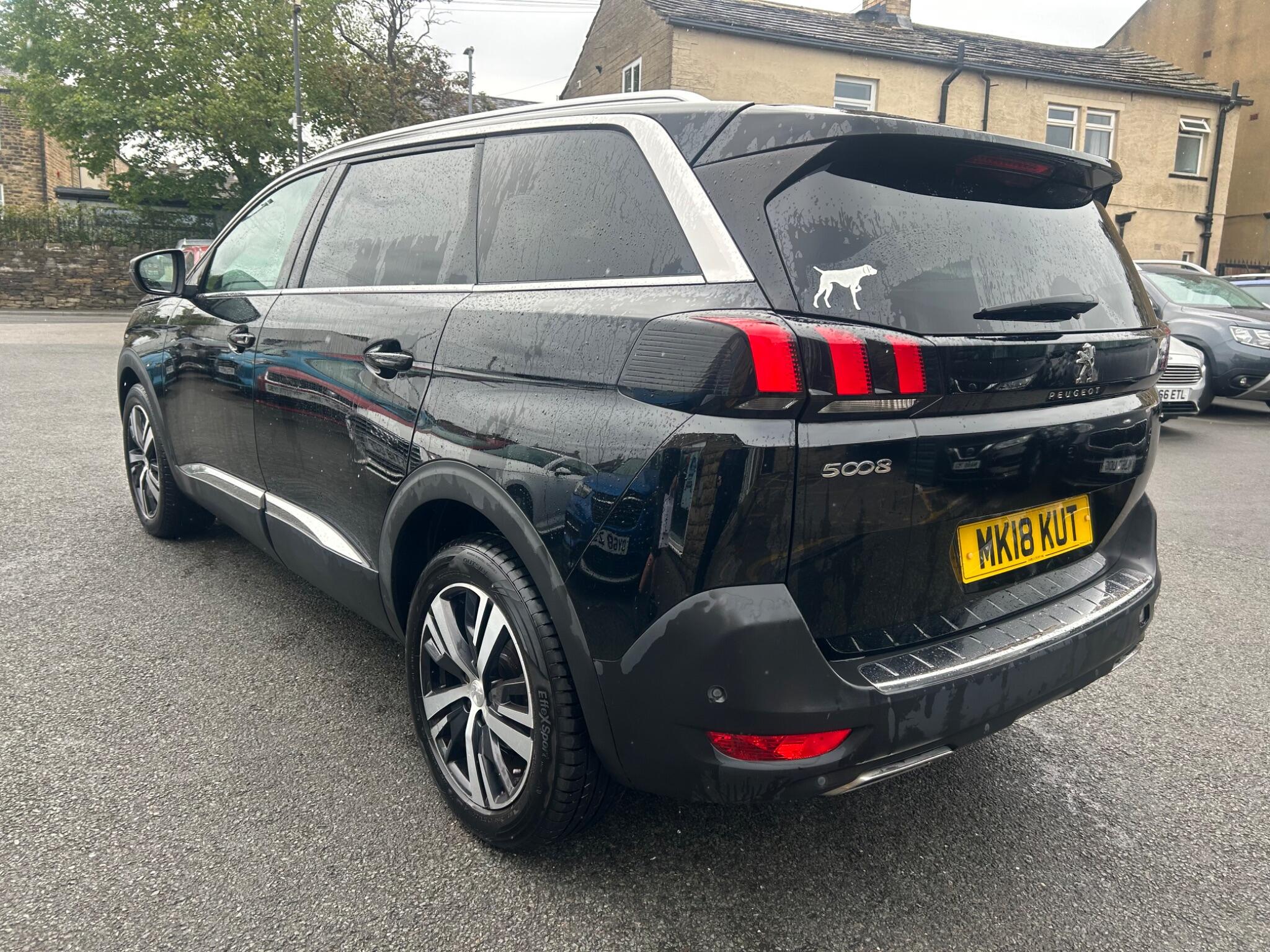 Peugeot 5008 view 6