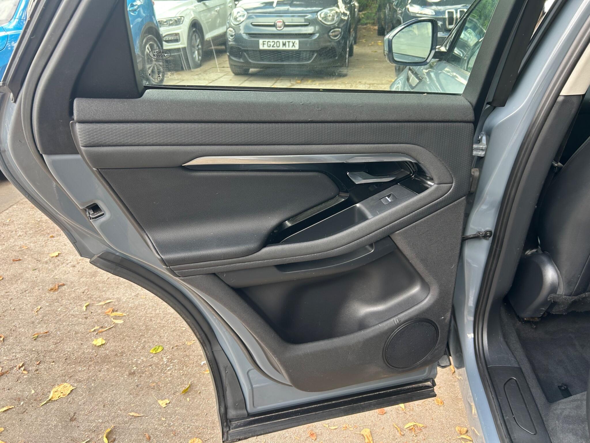 Land Rover Range Rover Evoque view 29
