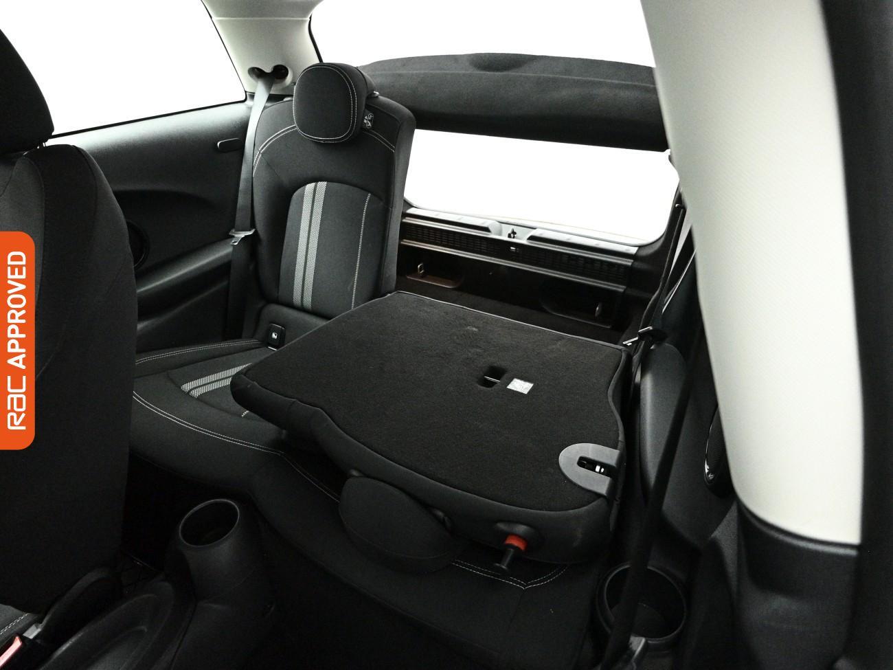 Mini Hatch view 22