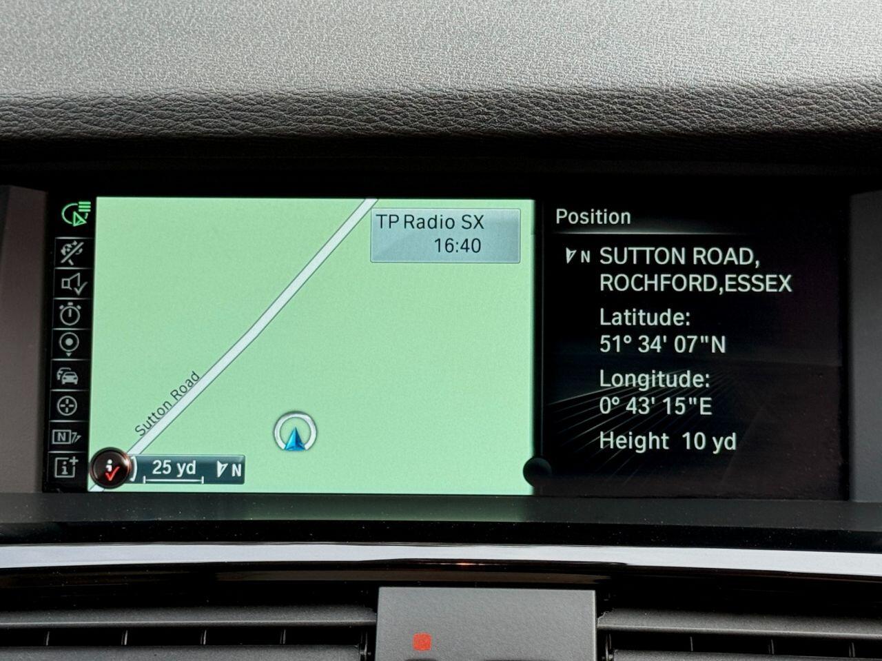 BMW X3 view 10