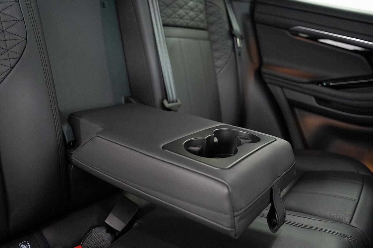 Land Rover Range Rover Evoque view 30