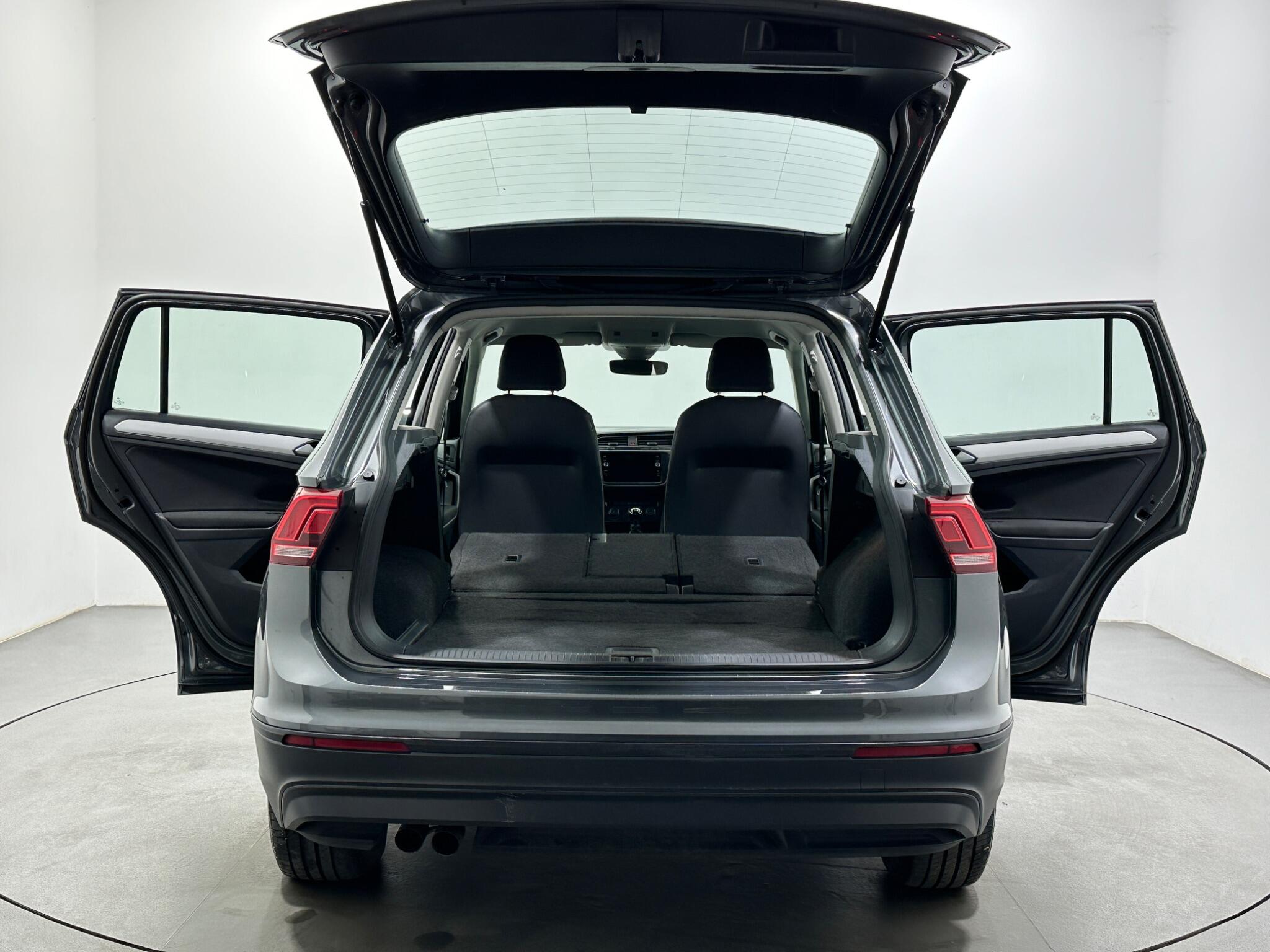 Volkswagen Tiguan view 38