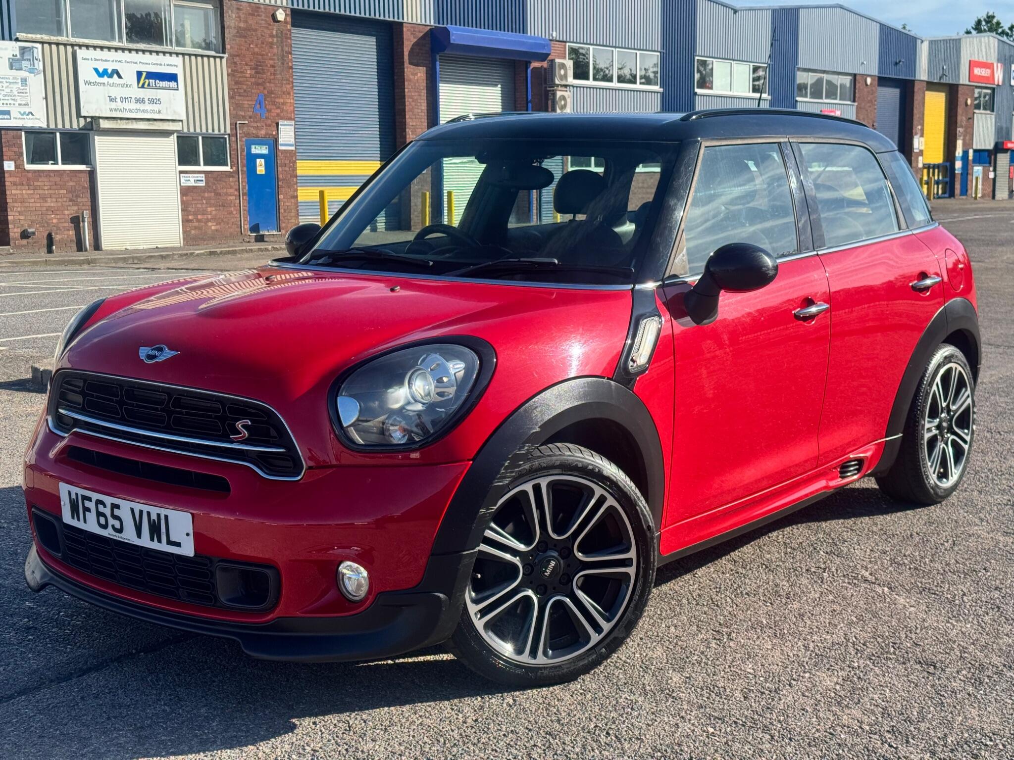 Mini Countryman view 3