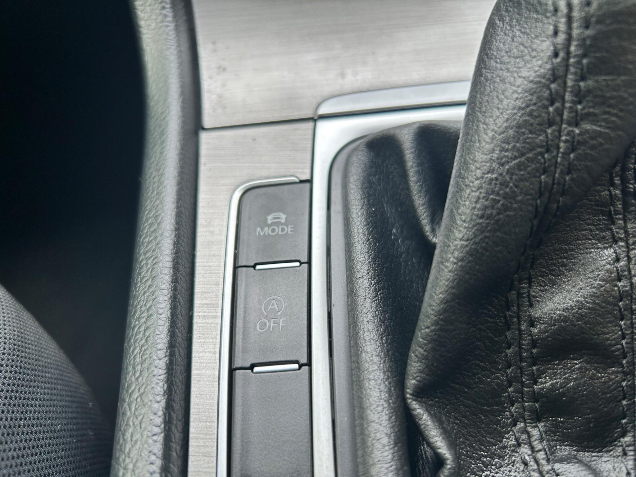 Volkswagen Golf view 26