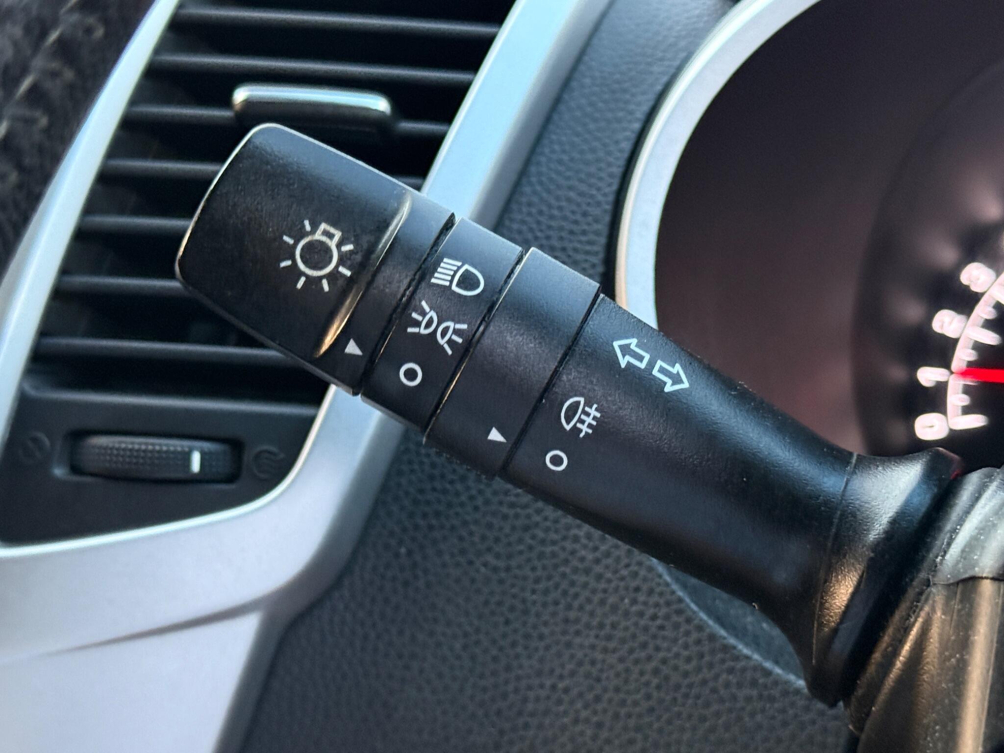 Kia Venga - Image 62