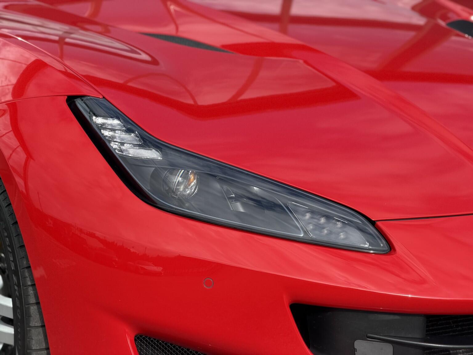 Ferrari Portofino view 15