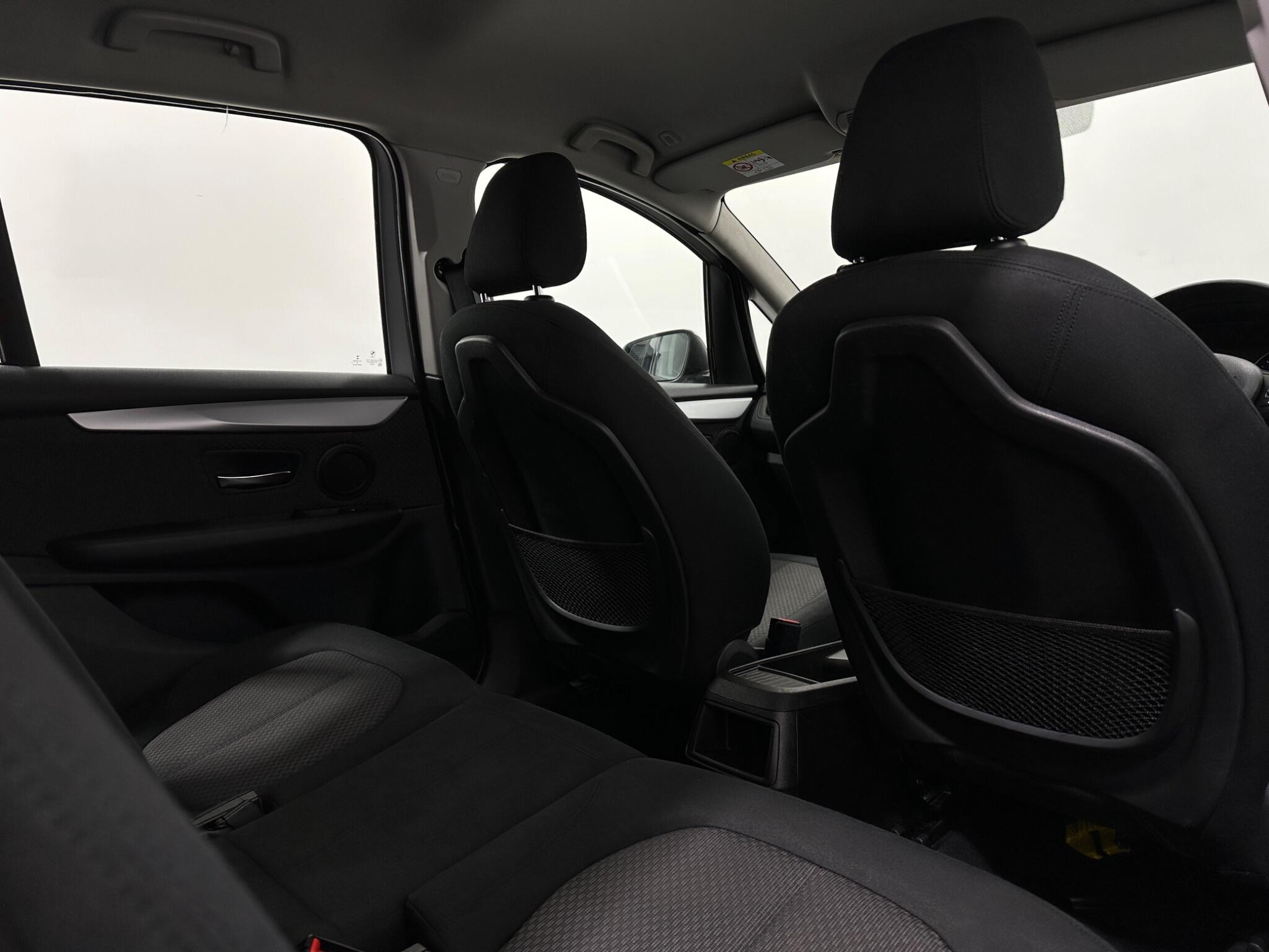 BMW 2 Series view 41