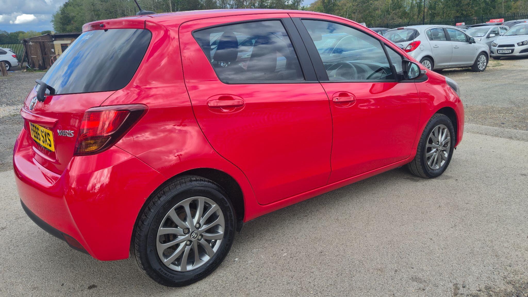 Toyota Yaris view 19