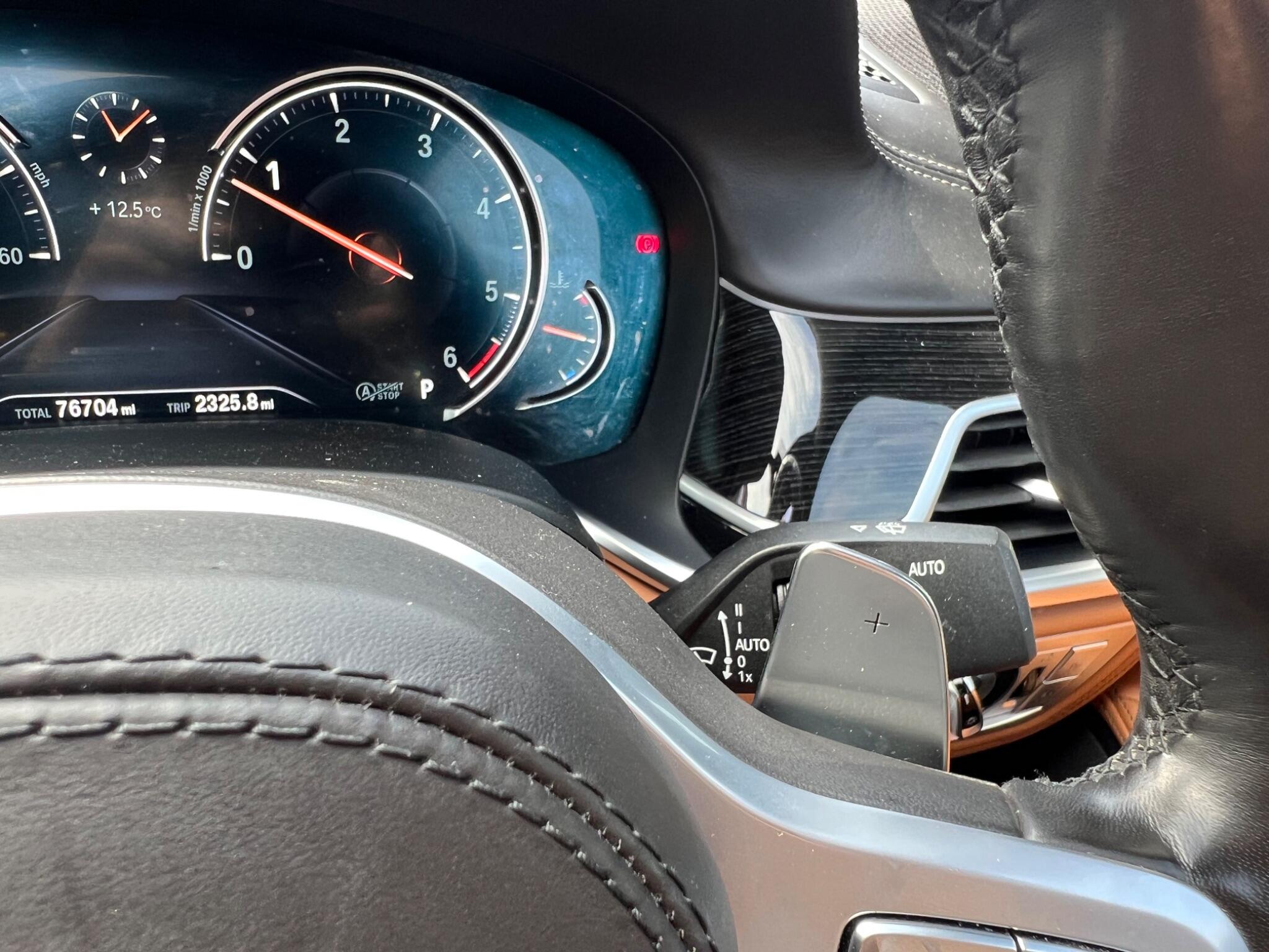 BMW 7 Series view 50