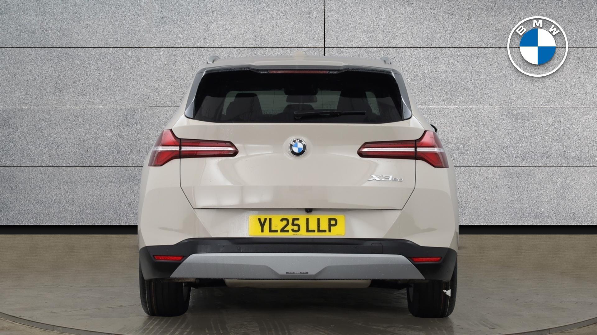BMW X3 view 15