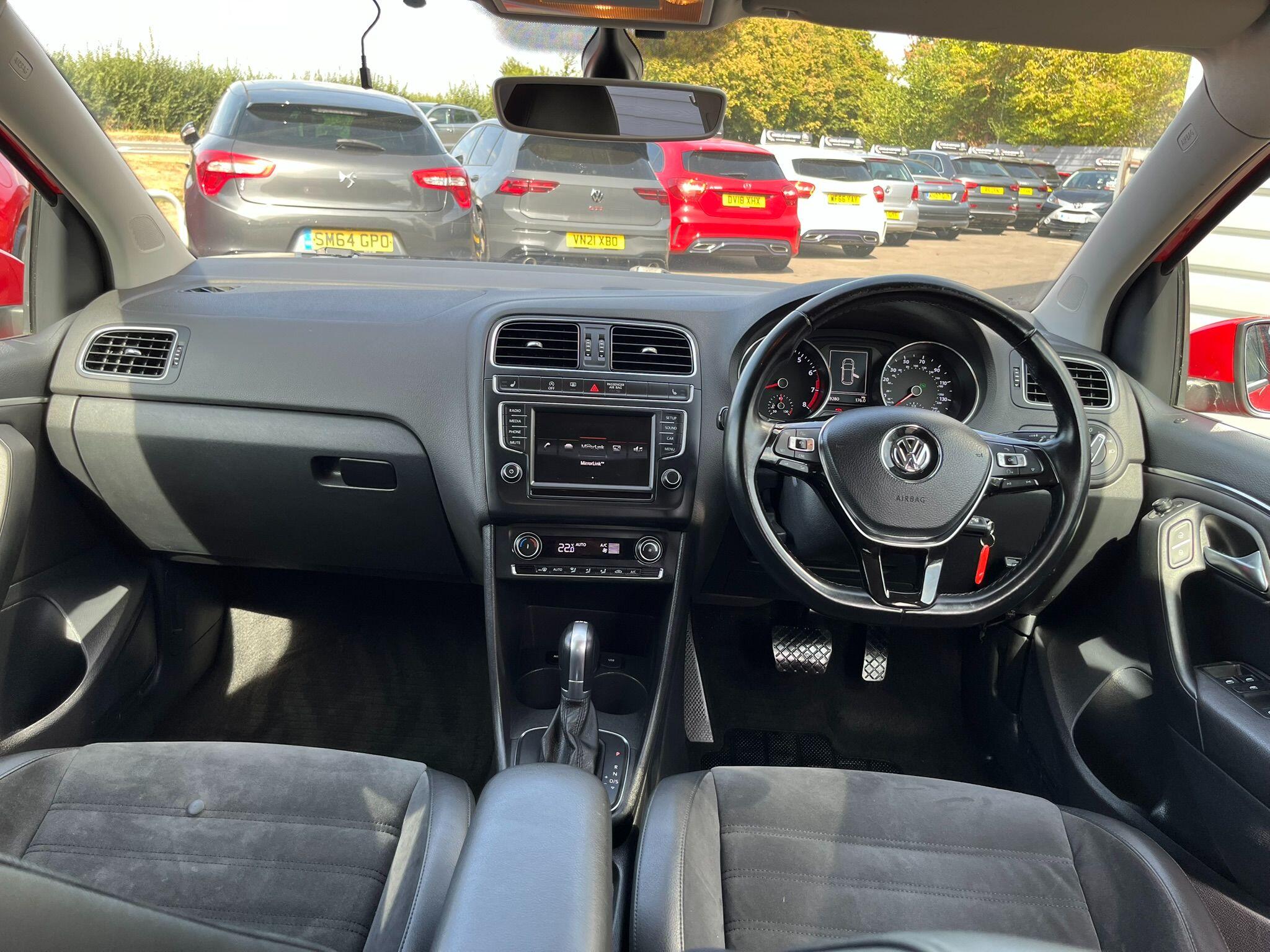 Volkswagen Polo view 13