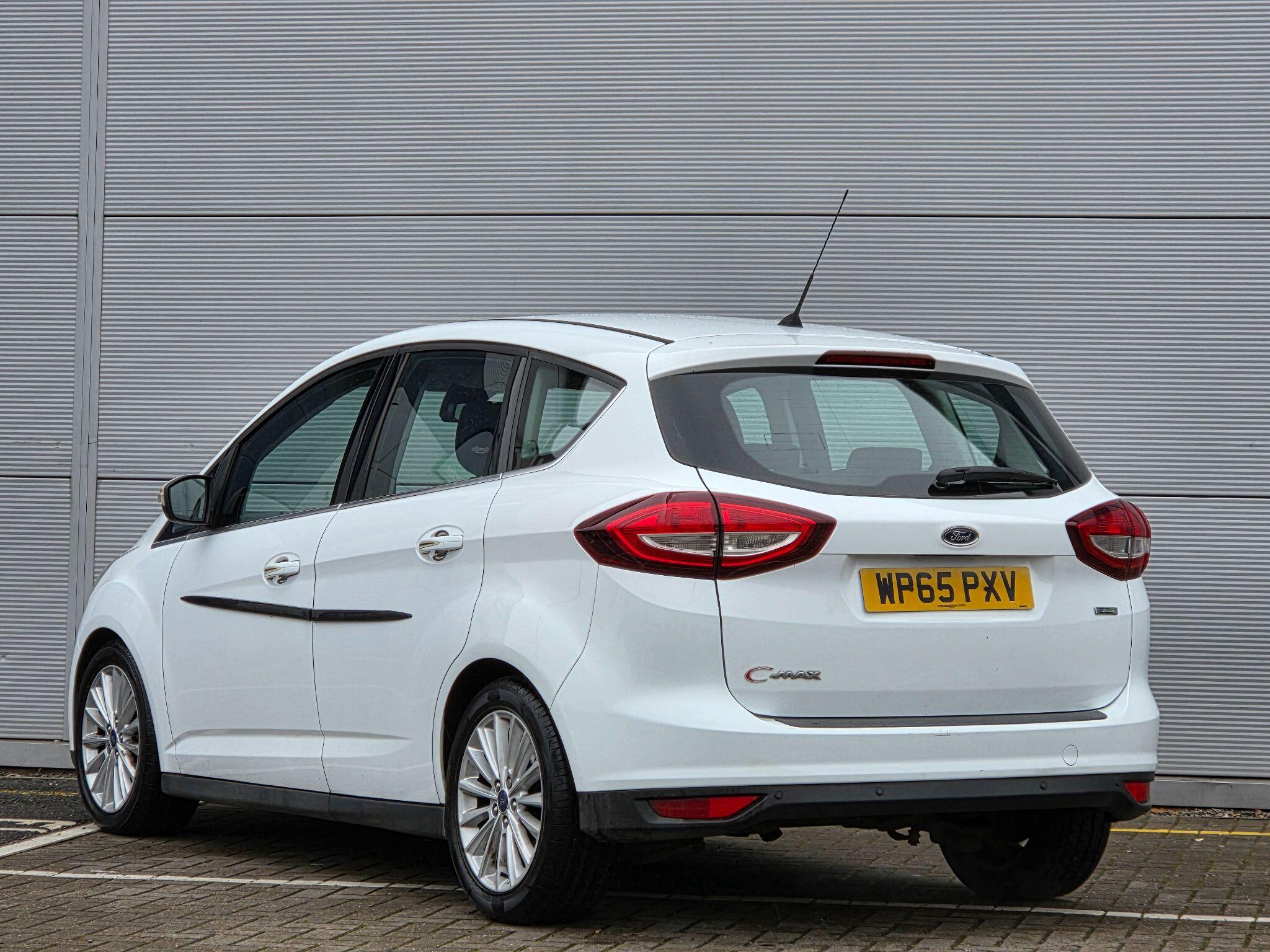 Ford C-Max view 5