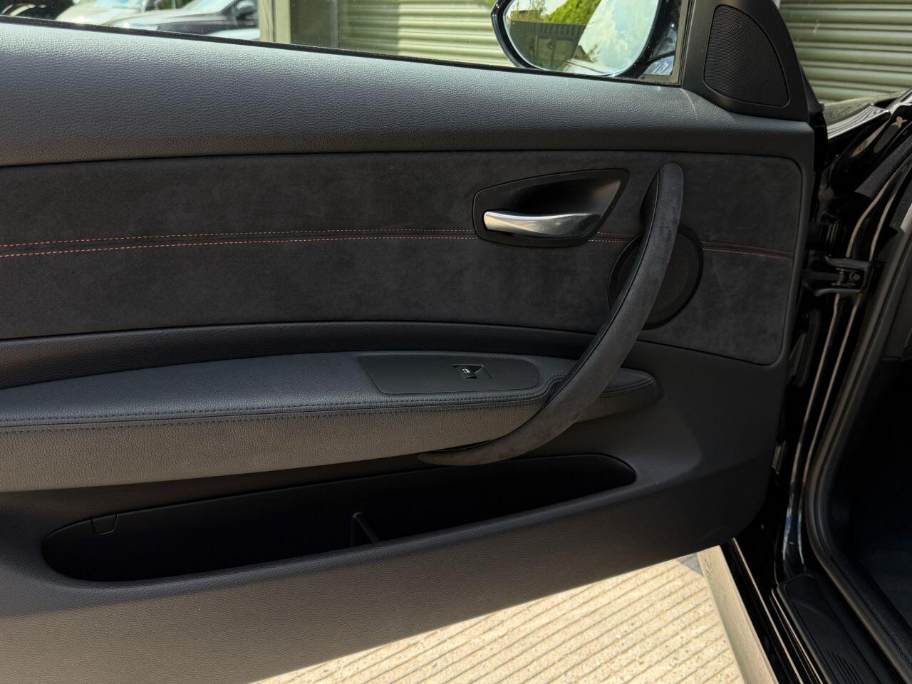 BMW 1 Series view 27