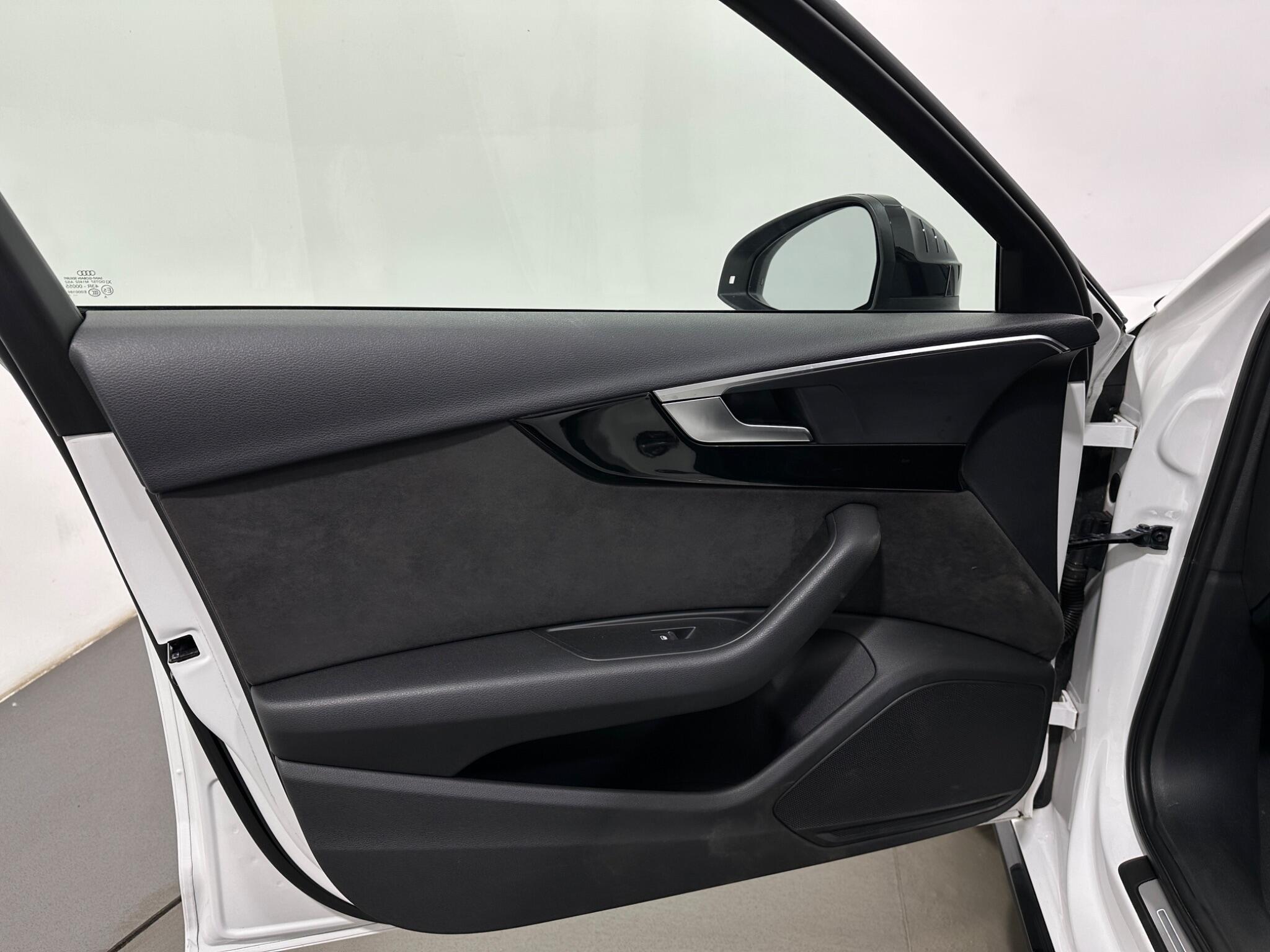 Audi A4 view 38