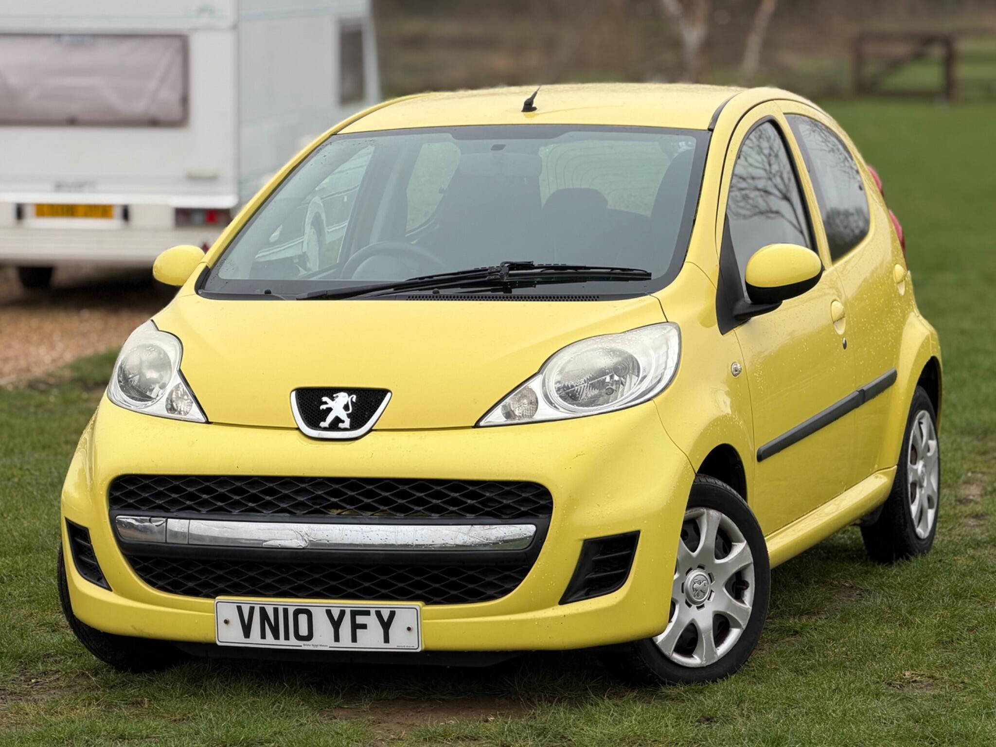 2010 Peugeot 107 1.0 12V Urban Euro 4 5dr image 3