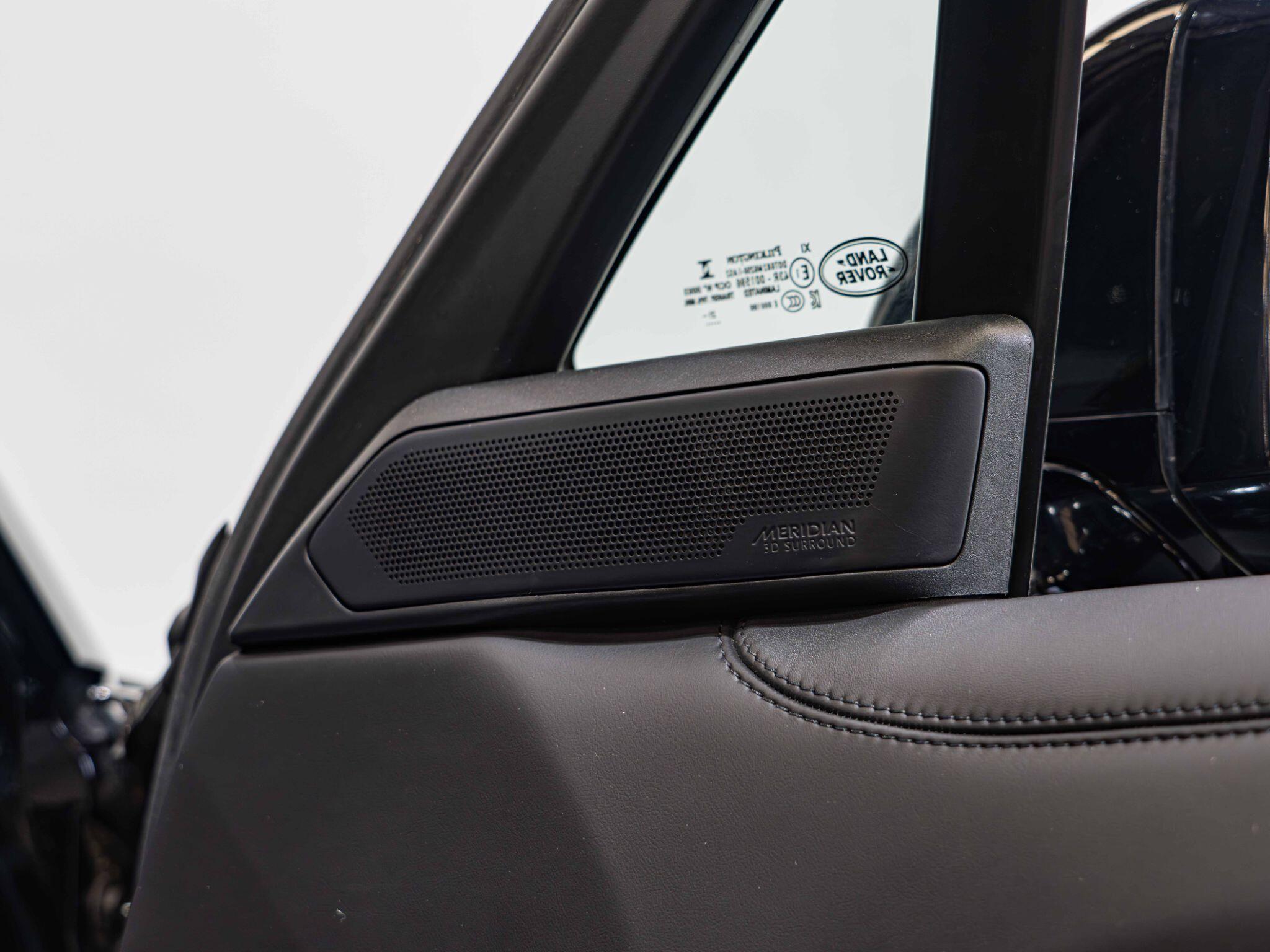 Land Rover Range Rover view 24