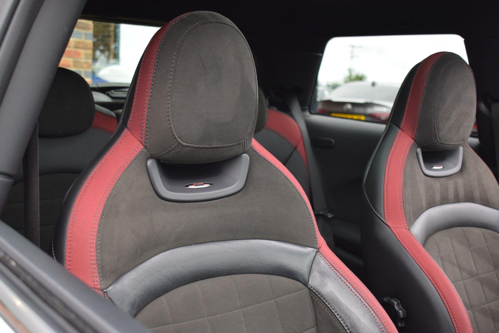 Mini Hatch view 13