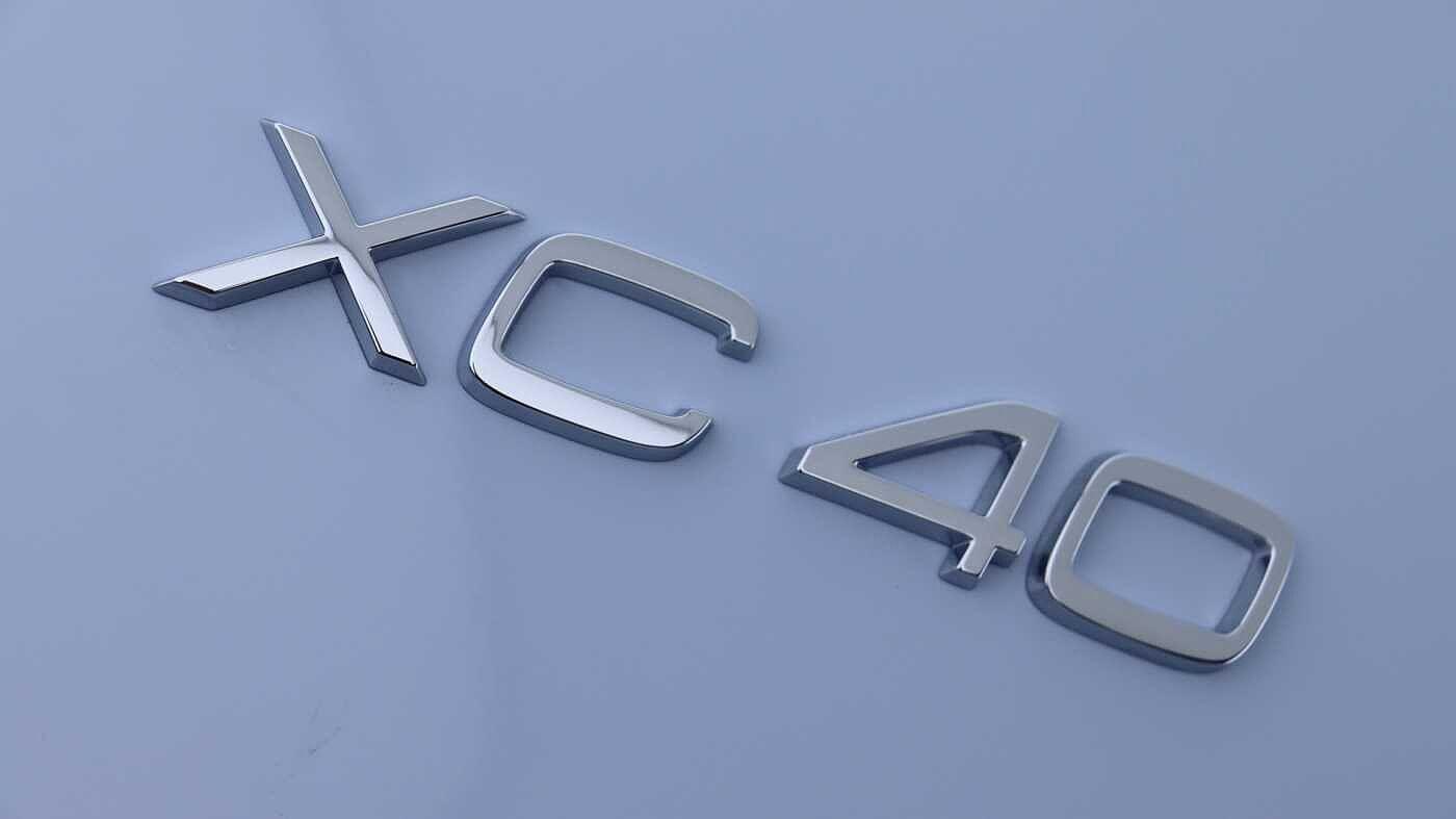 Volvo XC40 view 16