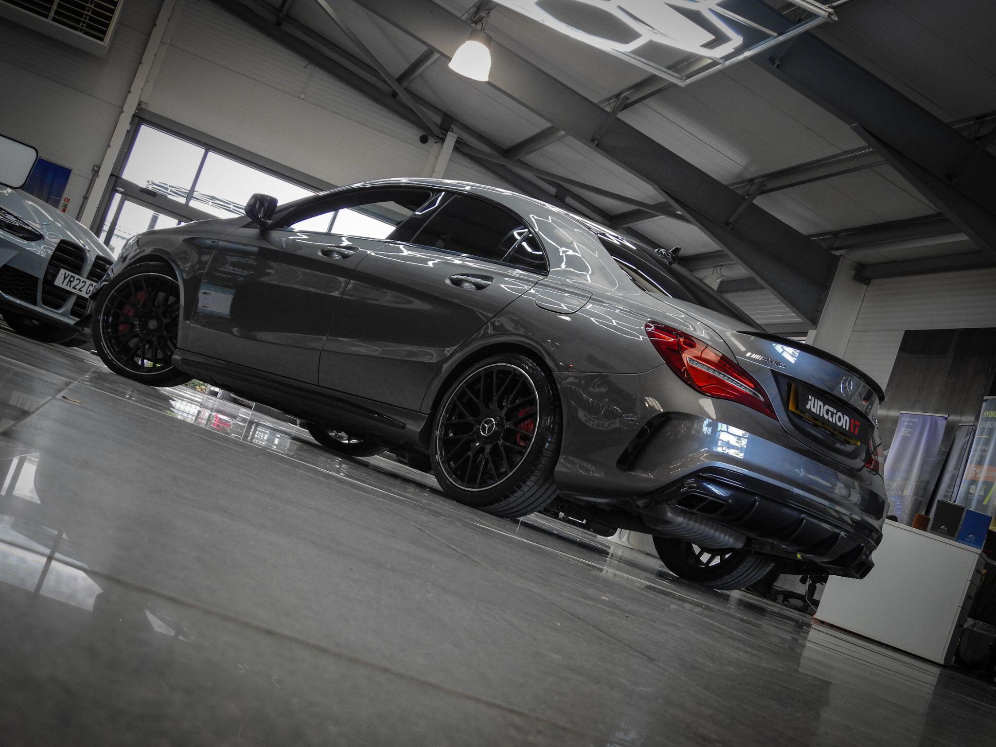 Mercedes-Benz Cla view 3