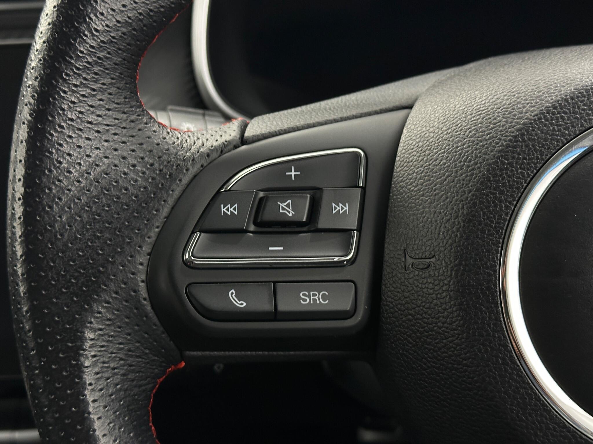 MG ZS view 15