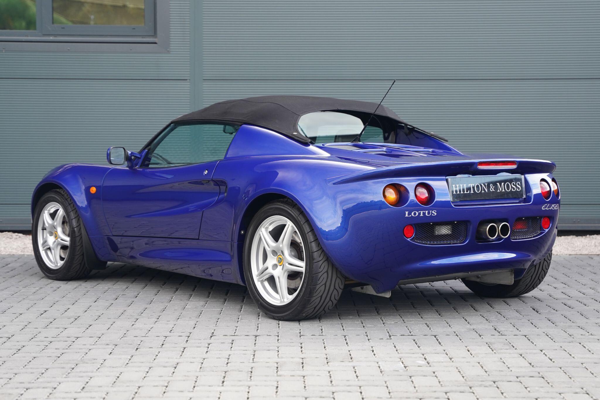 Lotus Elise view 2