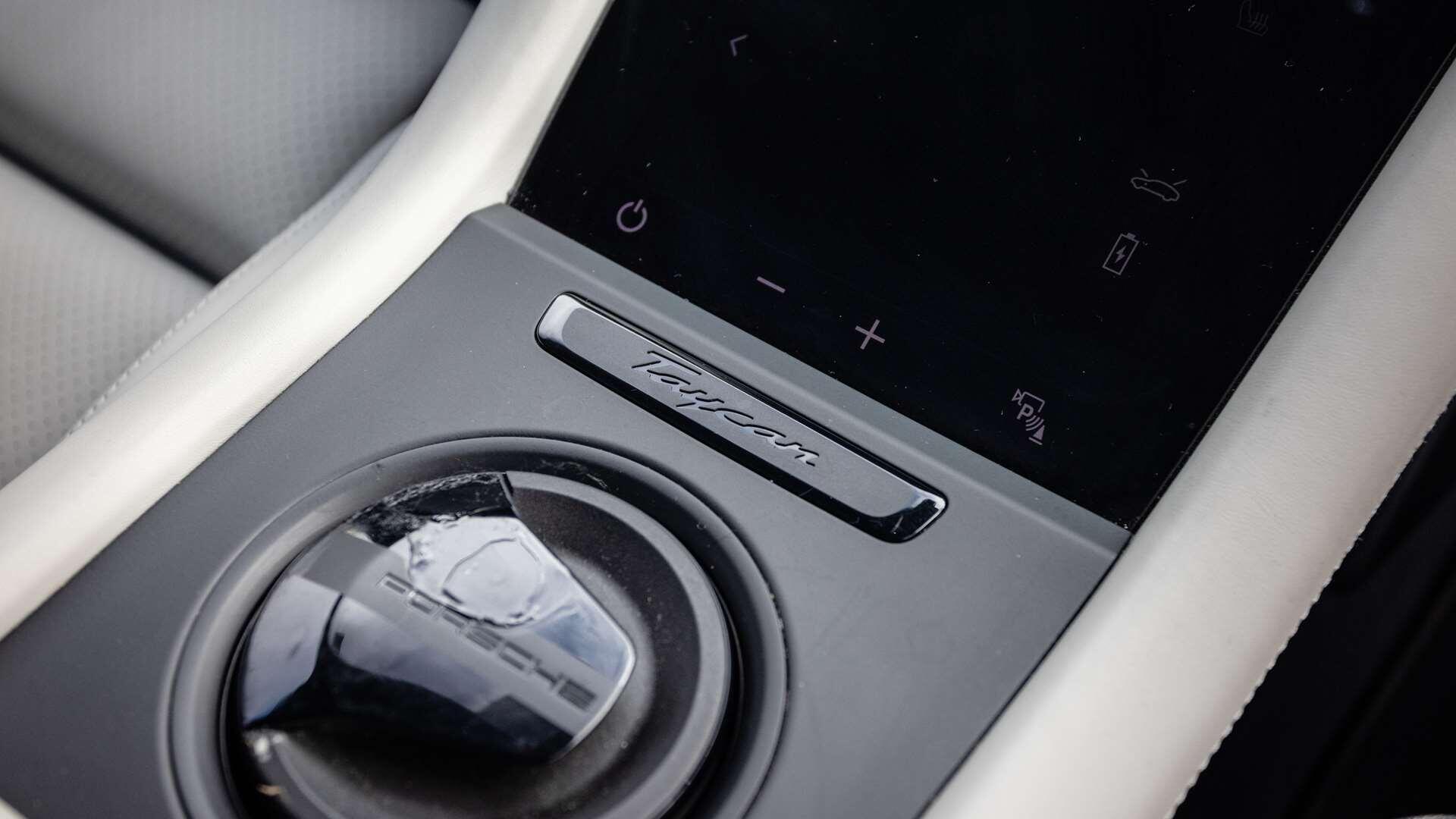 Porsche Taycan view 26