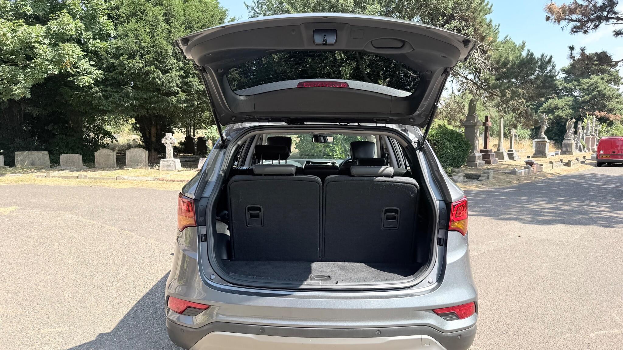 Hyundai Santa Fe view 56