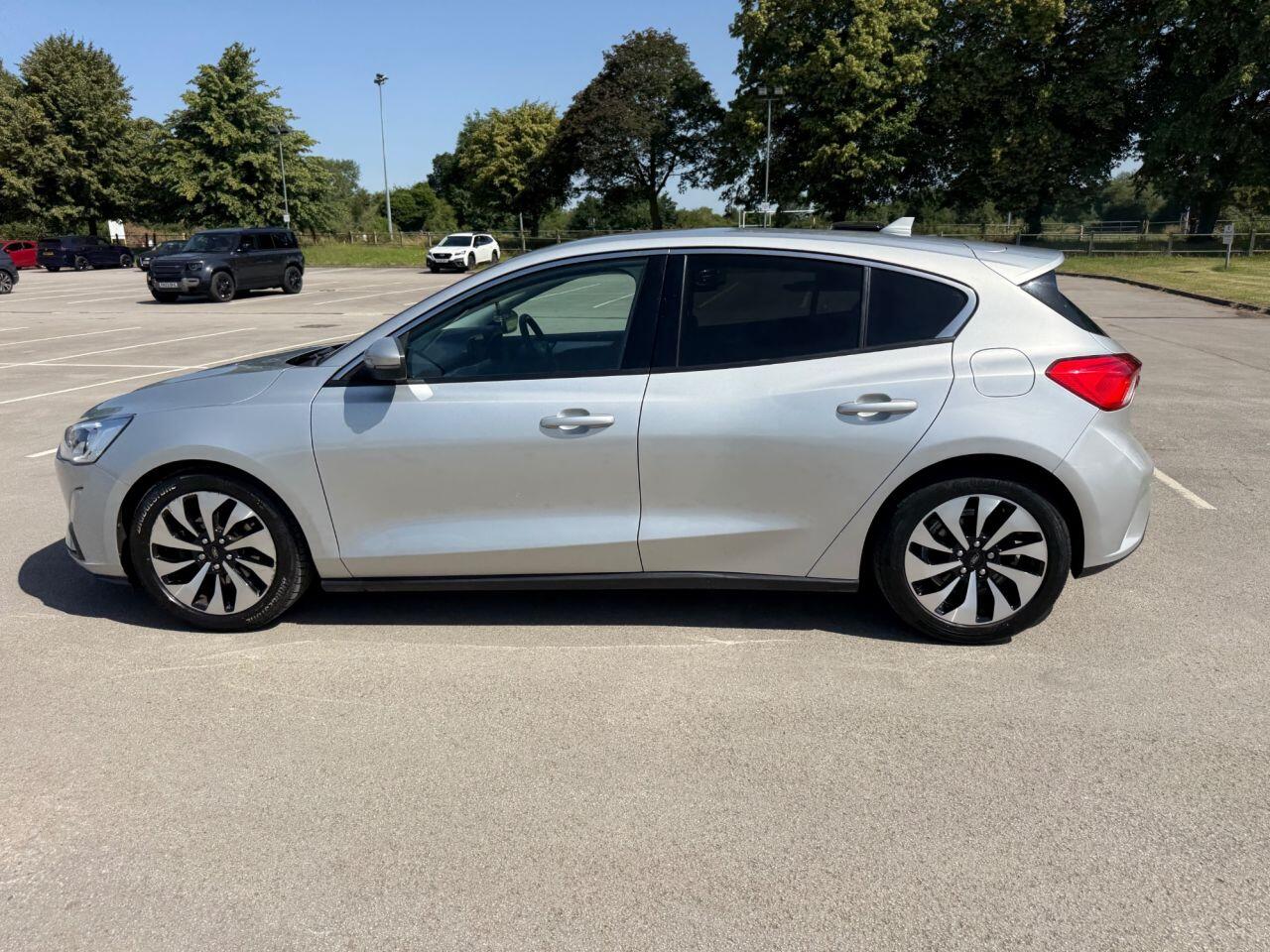 Ford Focus view 46