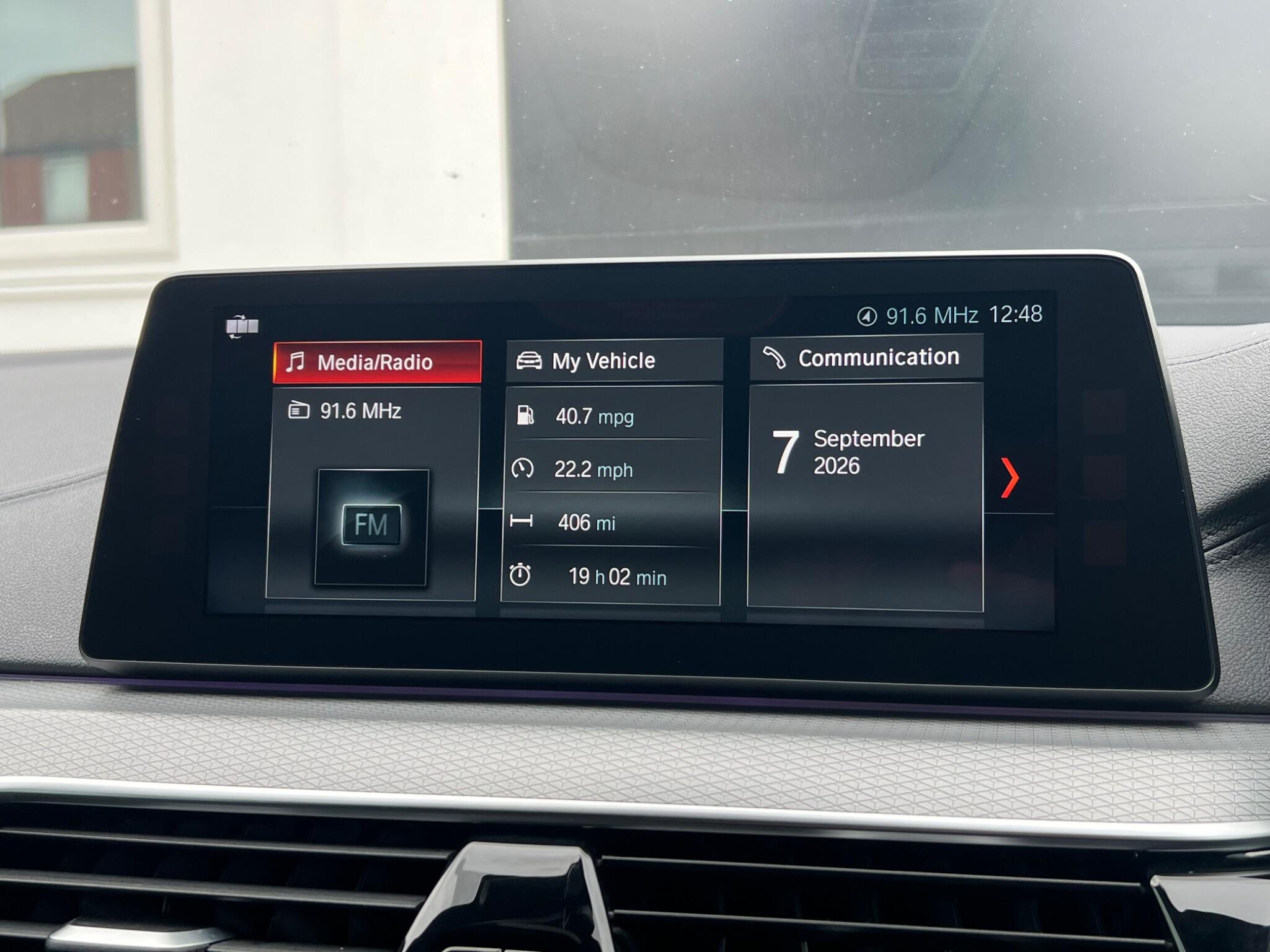 BMW 5 Series view 49