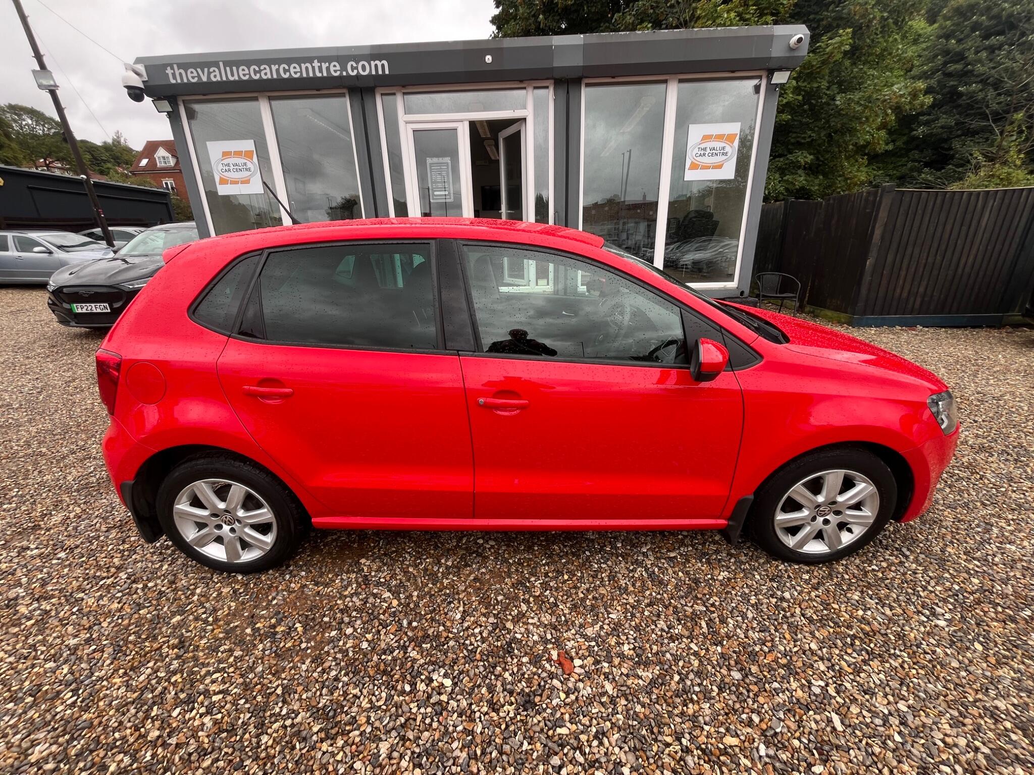 Volkswagen Polo view 3