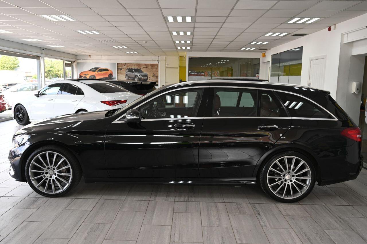 Mercedes-Benz C Class view 4