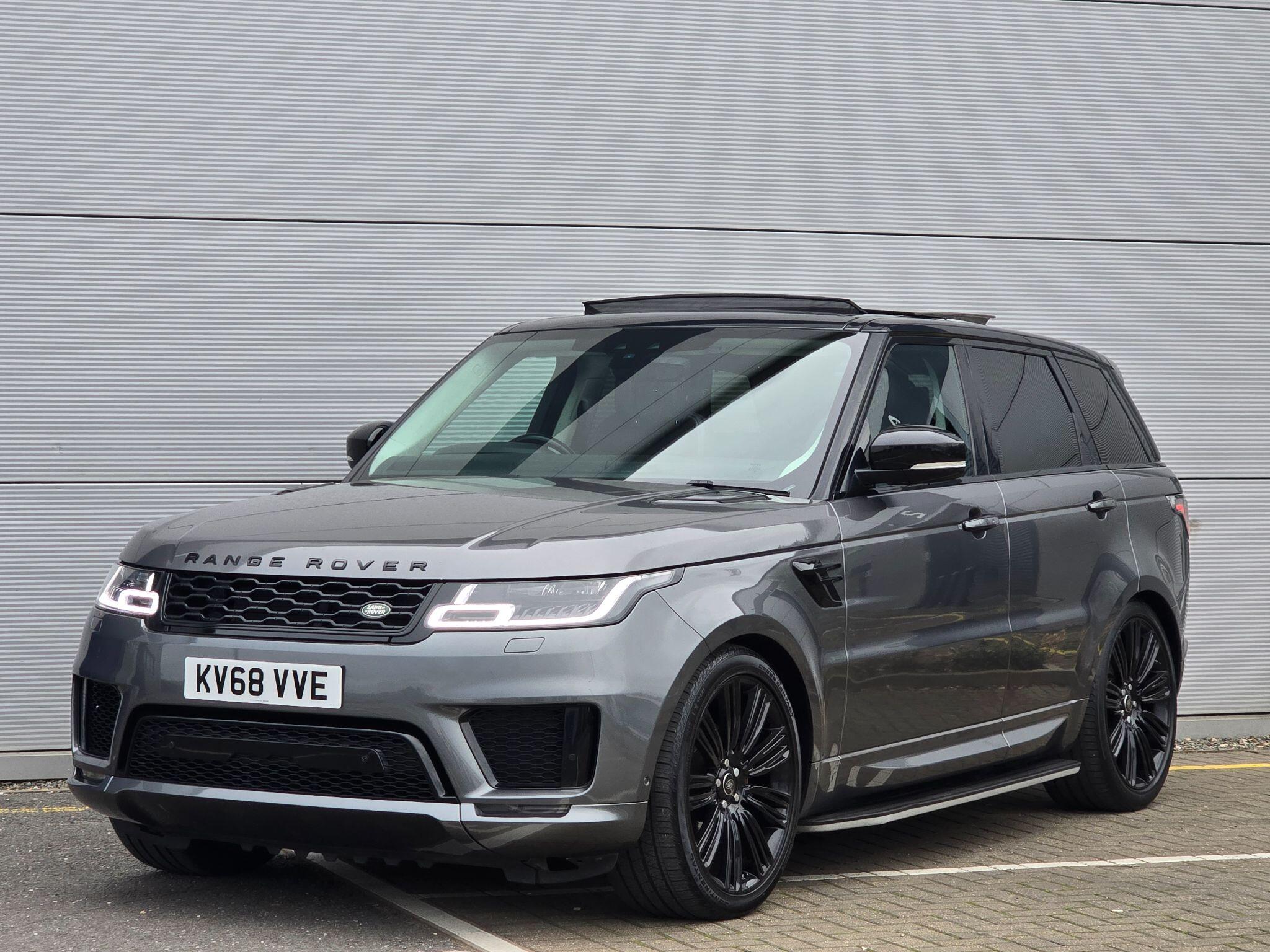 Land Rover Range Rover Sport view 3