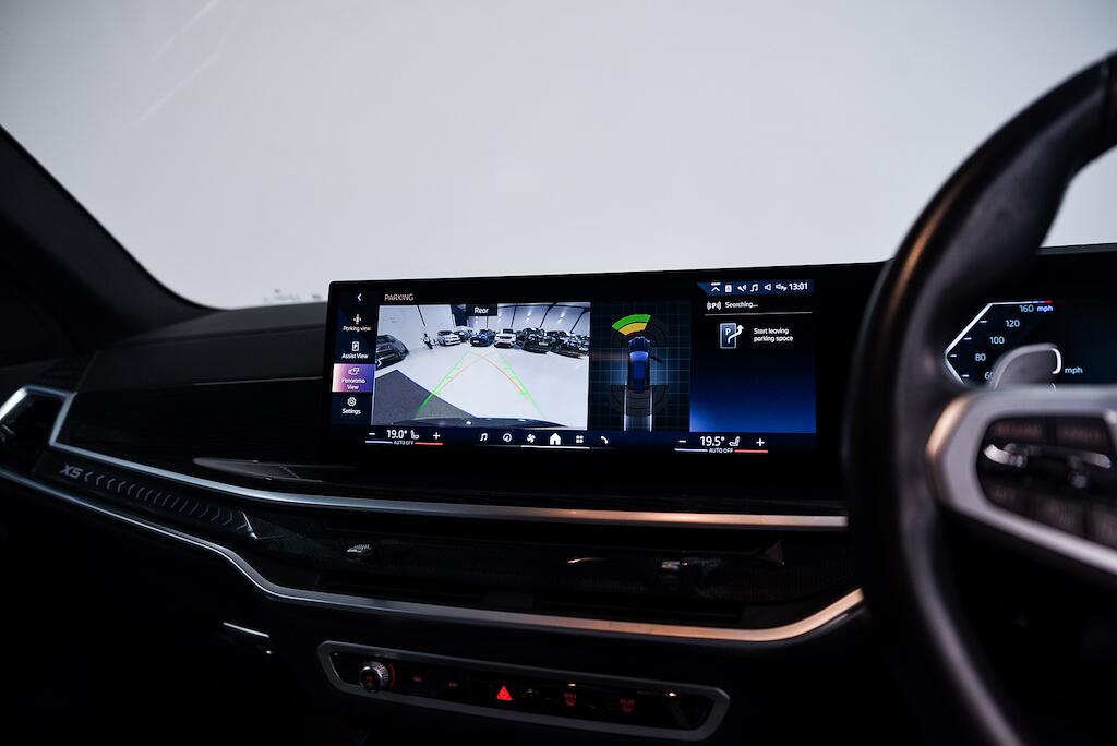 BMW X5 view 28
