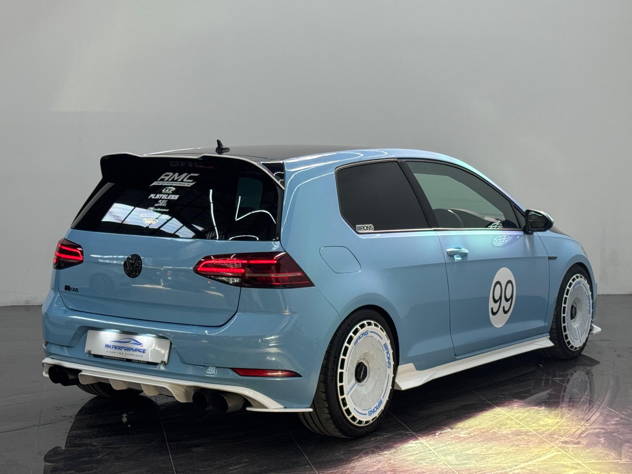 Volkswagen Golf view 4