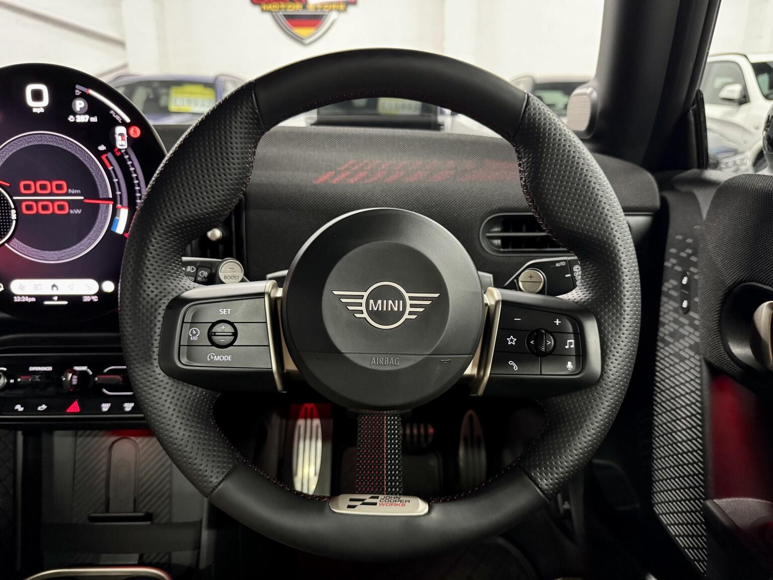 Mini Cooper Cooper view 19