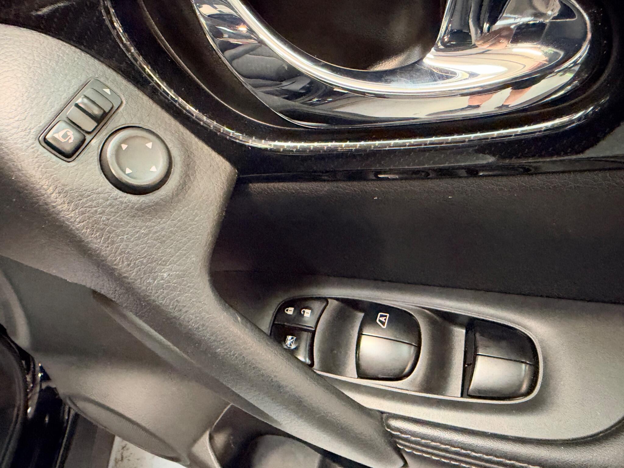 Nissan X-Trail view 30