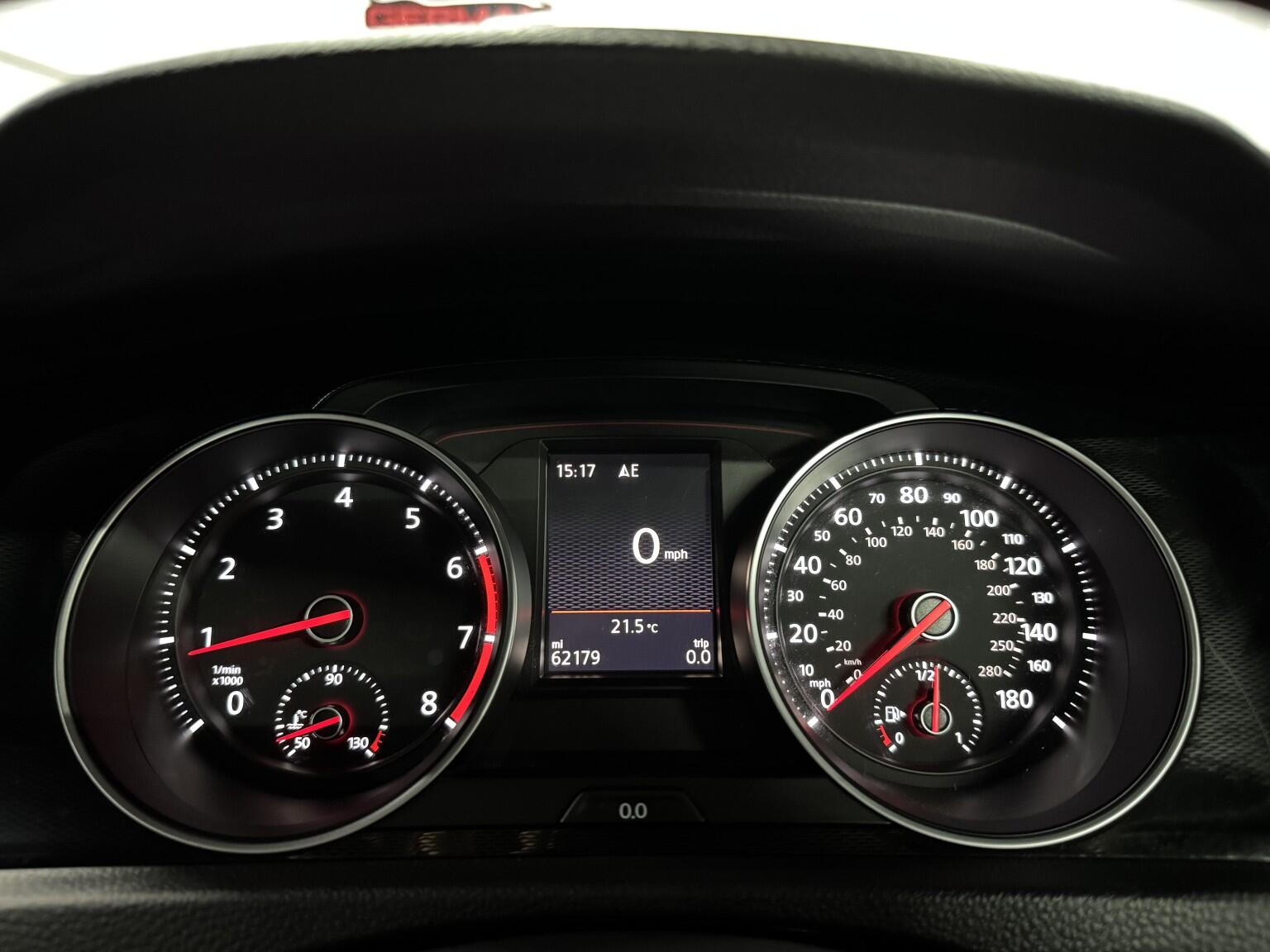 Volkswagen Golf view 22