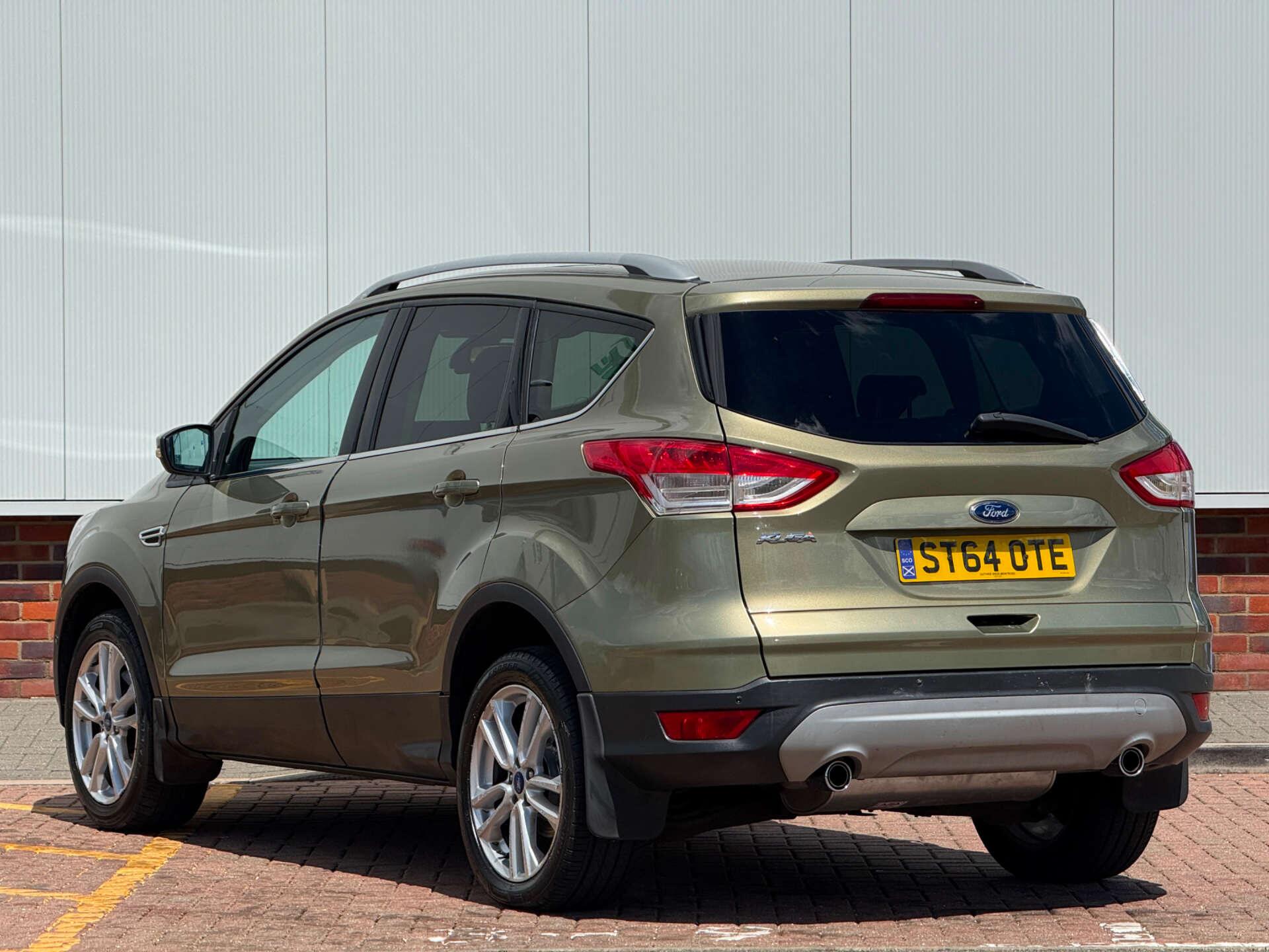 Ford Kuga view 4