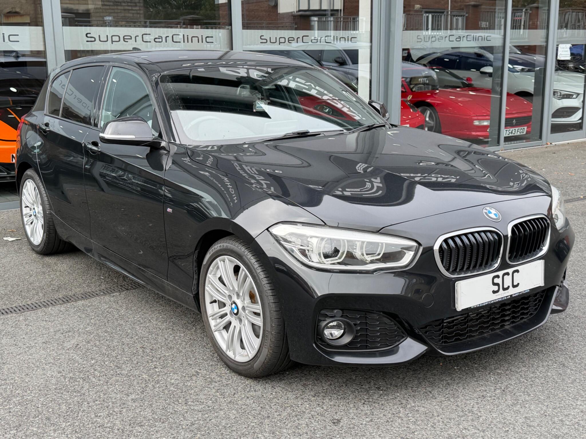 BMW 1 Series view 3
