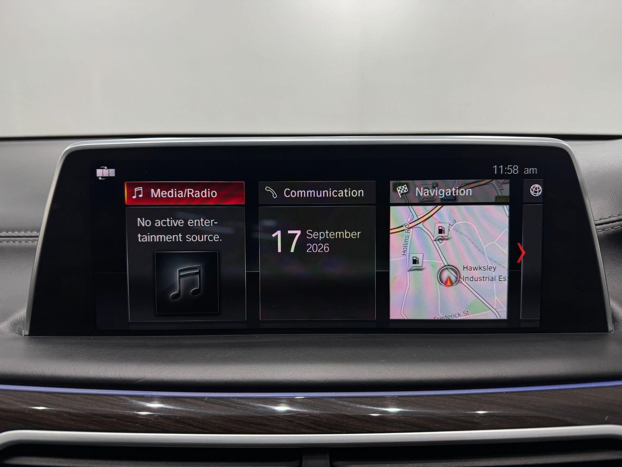 BMW 7 Series view 43
