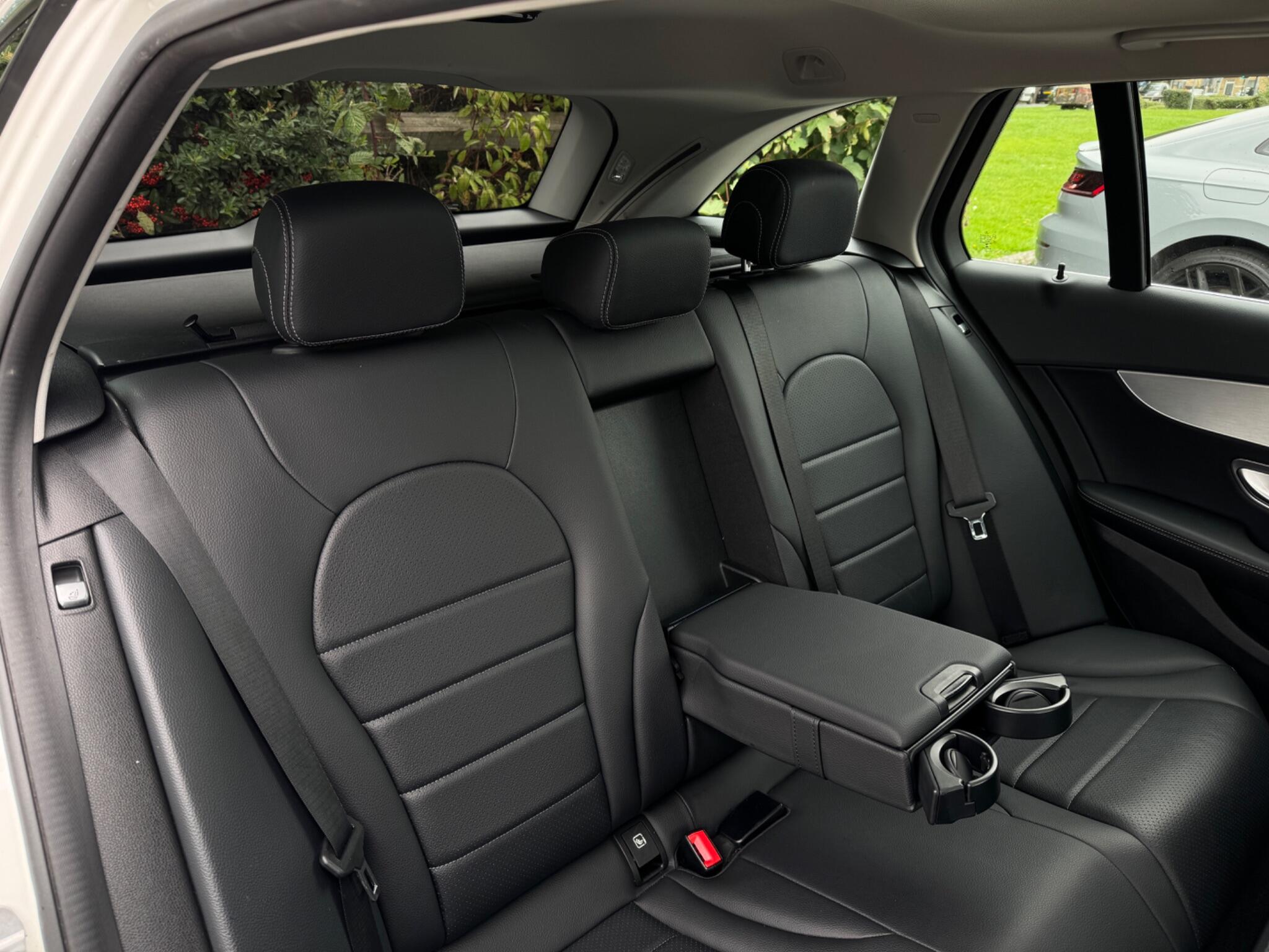 Mercedes-Benz C-Class view 57