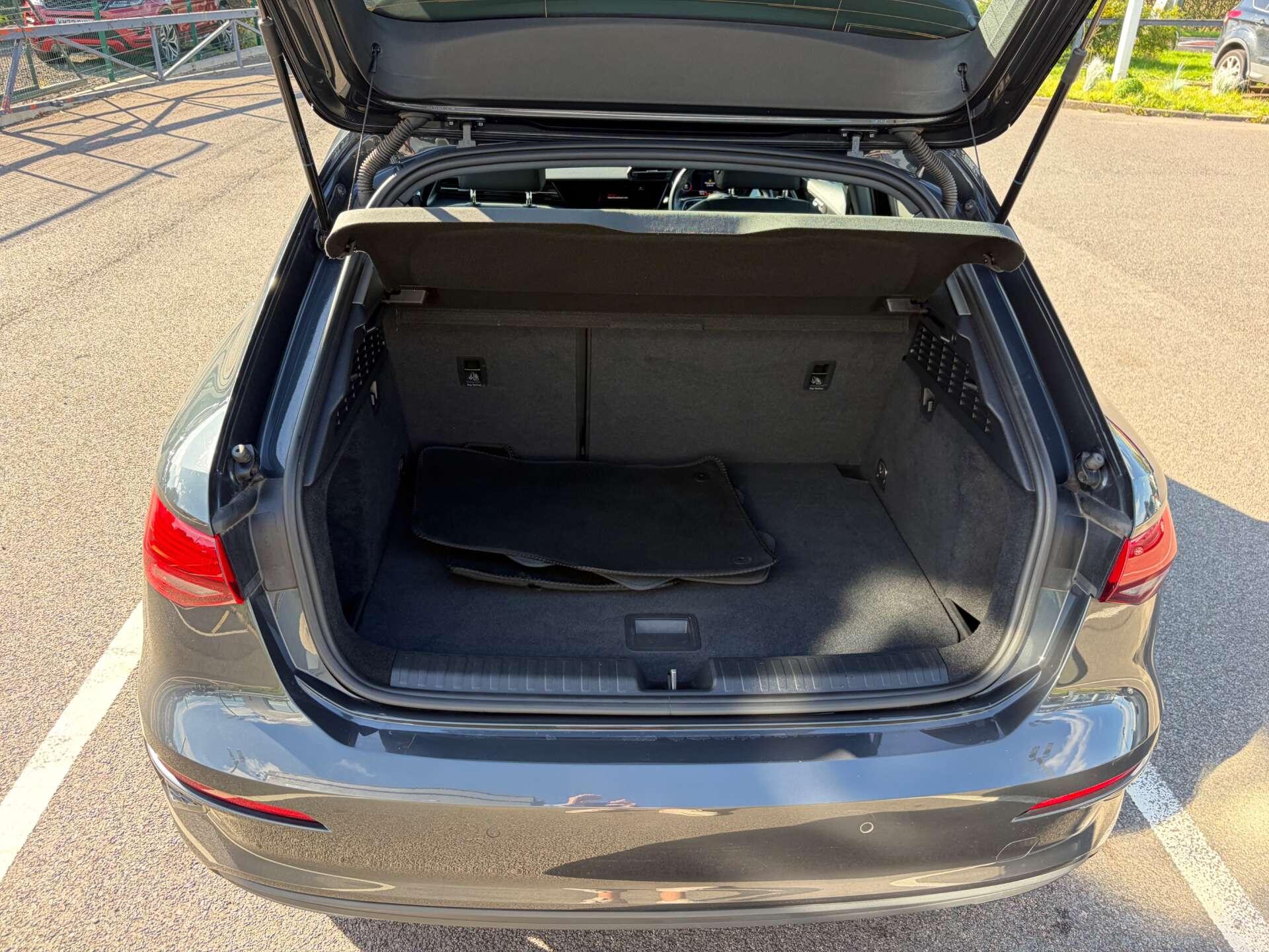 Audi A3 view 25