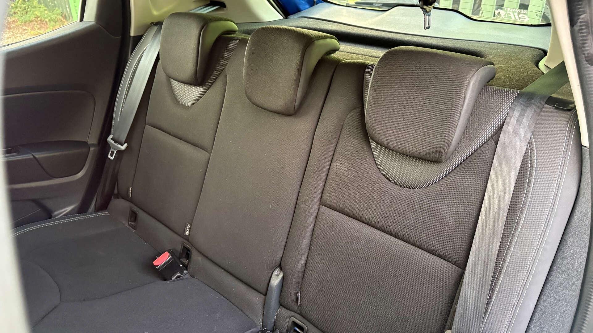 Renault Clio view 3