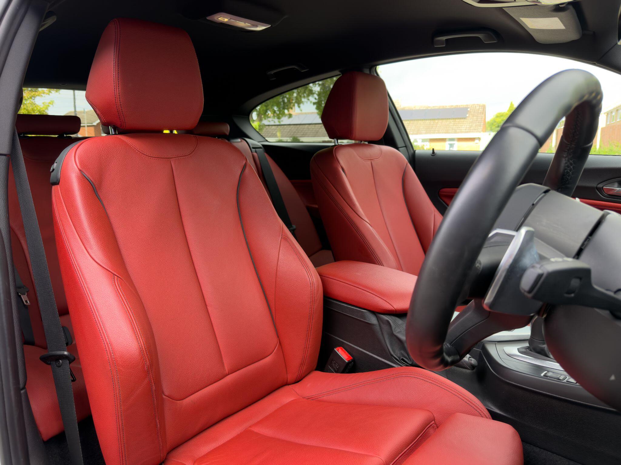 BMW 1 Series view 3