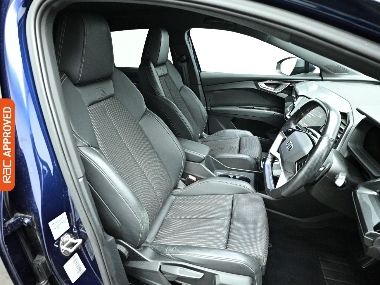 Audi Q4 e-tron view 13